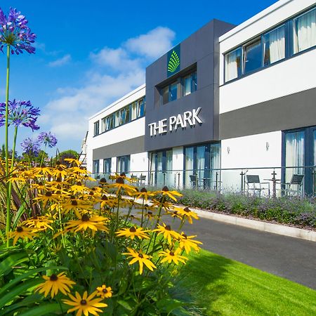 The Park Hotel Барнстъпъл Екстериор снимка