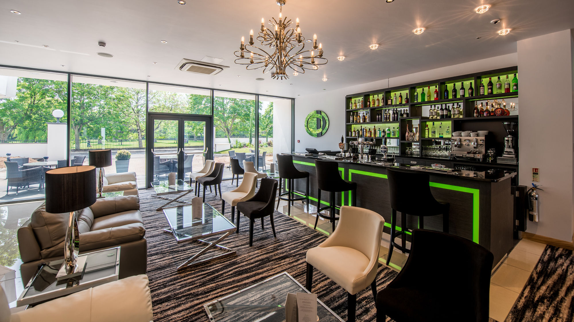 The Park Hotel Барнстъпъл Екстериор снимка